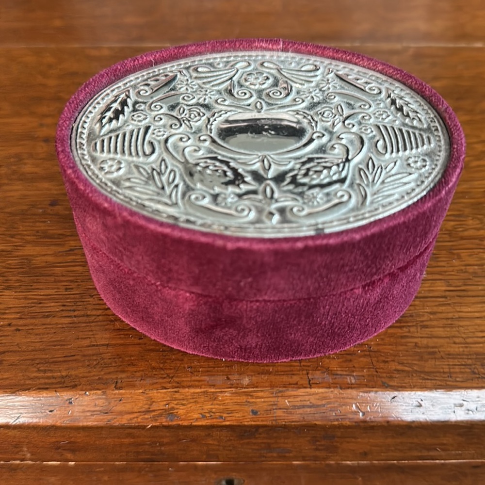 Godinger Jewelry Box Vintage Red Velvet Silver Plated Trinket Box 🎁